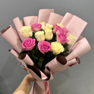 Букет из розы микс  из 15 штук