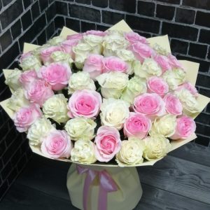 Букет из 51 розы микс